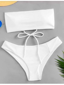 Білий купальник бандо з чашками на шнурівці