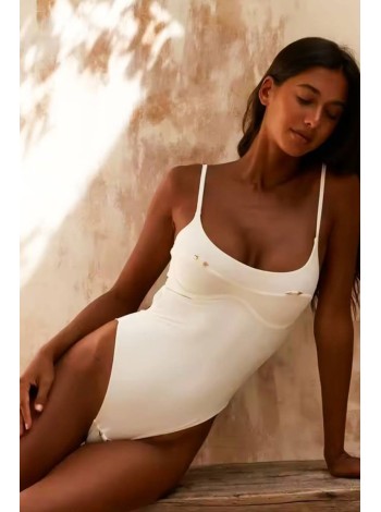 Молочний жіночий купальник суцільний прикрашений пірсингом бікіні