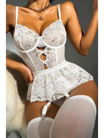 Білий сексуальний жіночий боді з мереживом