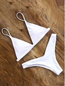 Білий купальник-трикутник з плавками чайка